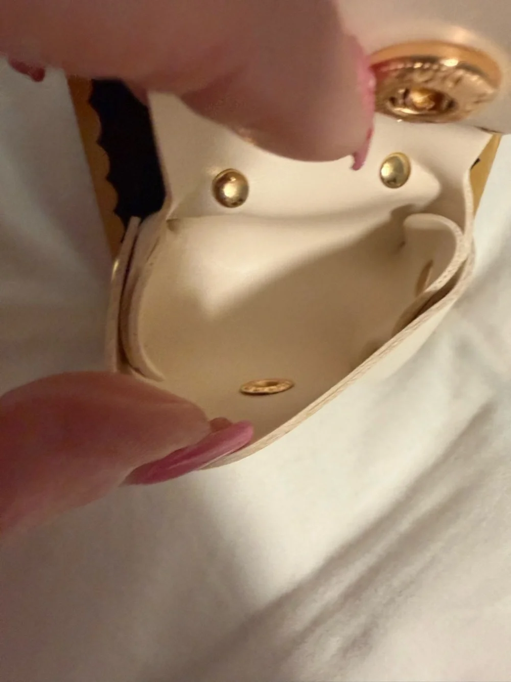Keychain/Bag Charm cream Mini purse pouch. Functional snap closure! NWT